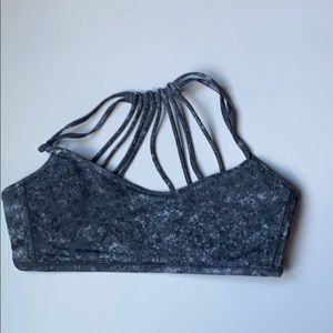 Lululemon spirts bra size 10